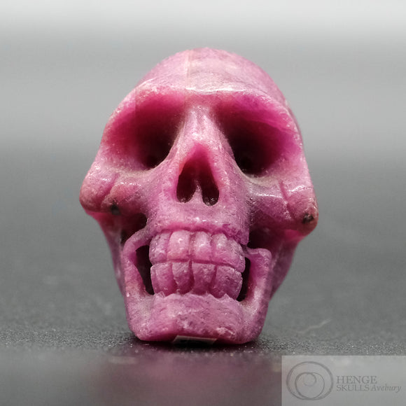 Ruby Human Skull (Ru02)